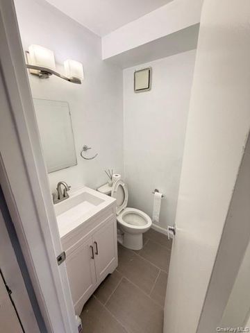 55 North Broadway 3-15H, White Plains, NY 10601