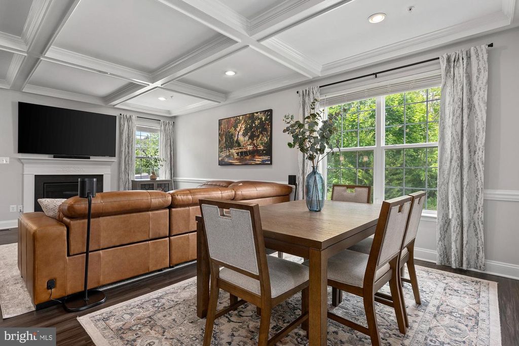 Image 10 of property listing at 821 BENTGRASS DR, Aberdeen, MD 21001
