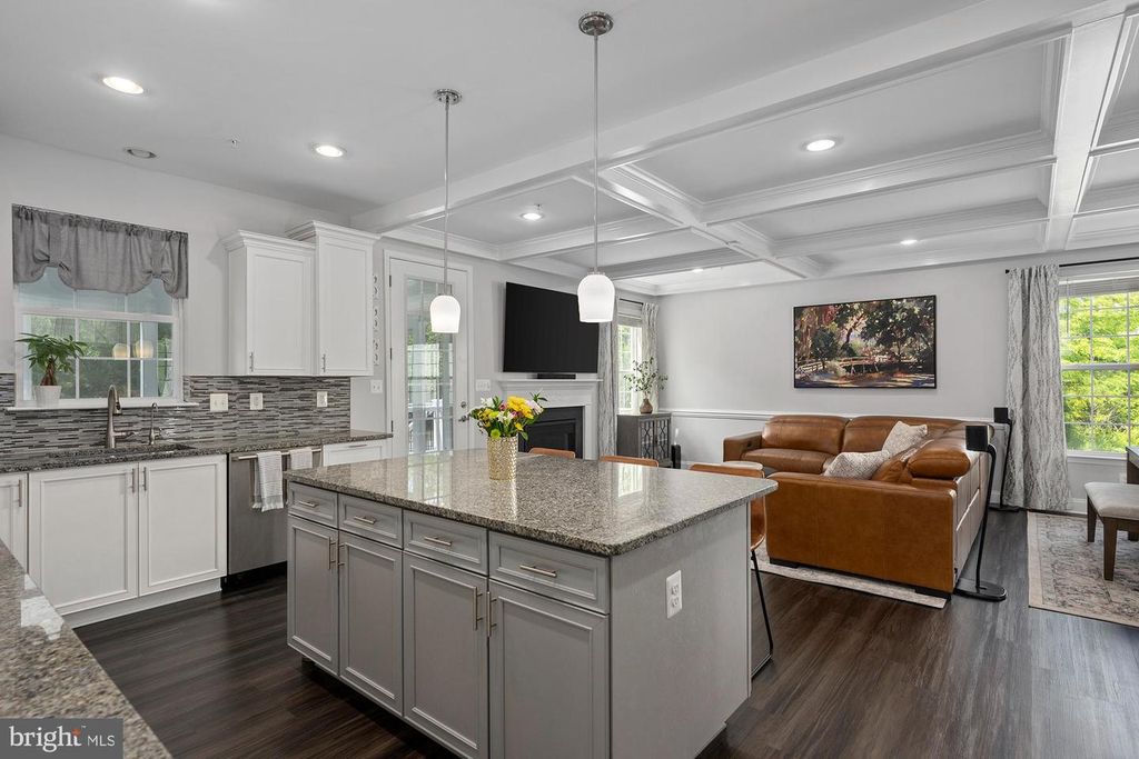 Image 11 of property listing at 821 BENTGRASS DR, Aberdeen, MD 21001