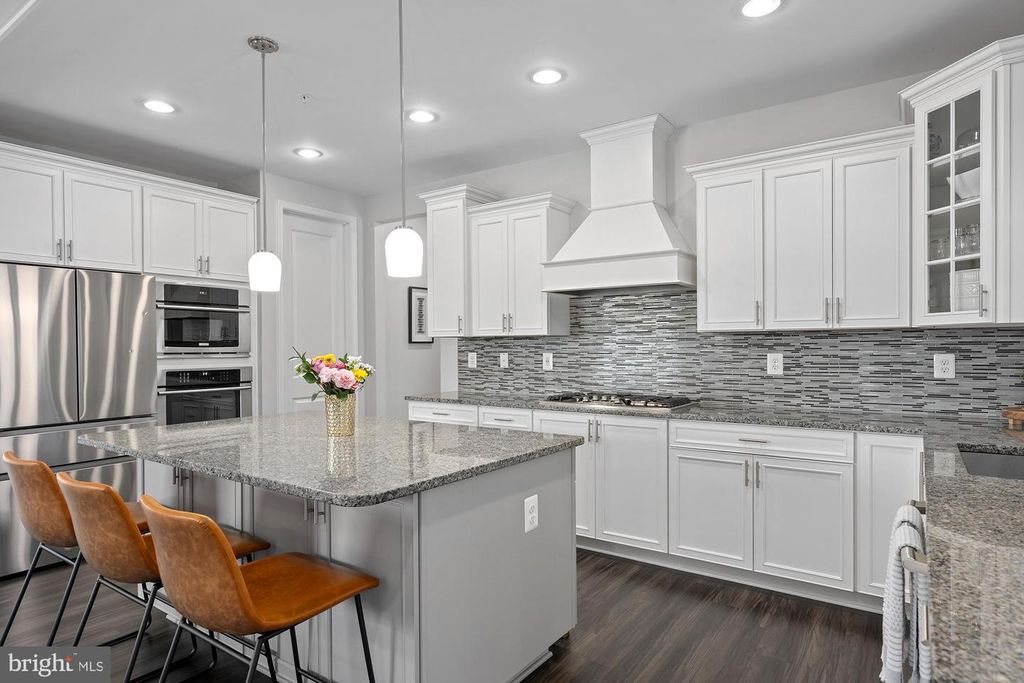 Image 12 of property listing at 821 BENTGRASS DR, Aberdeen, MD 21001