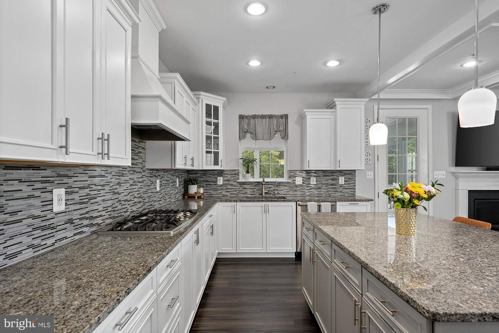 Image 14 of property listing at 821 BENTGRASS DR, Aberdeen, MD 21001