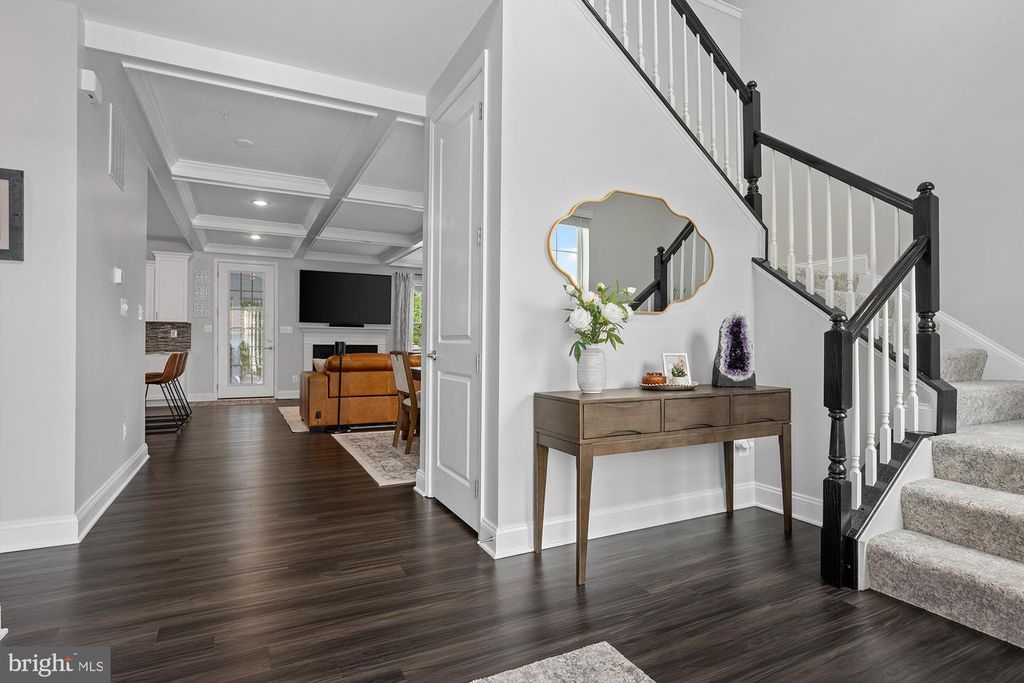 Image 2 of property listing at 821 BENTGRASS DR, Aberdeen, MD 21001