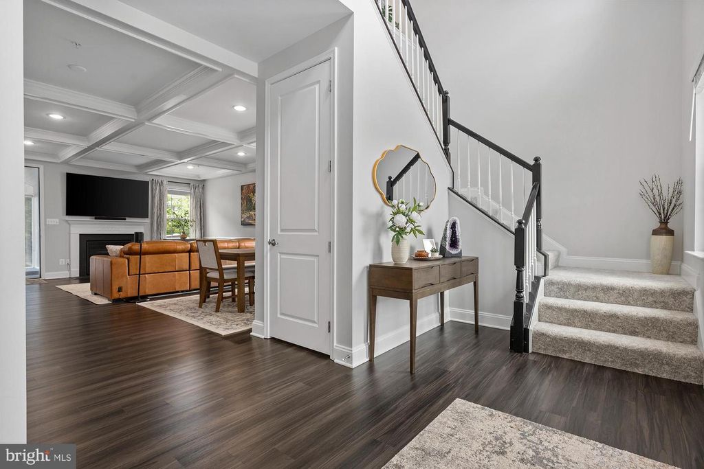 Image 3 of property listing at 821 BENTGRASS DR, Aberdeen, MD 21001