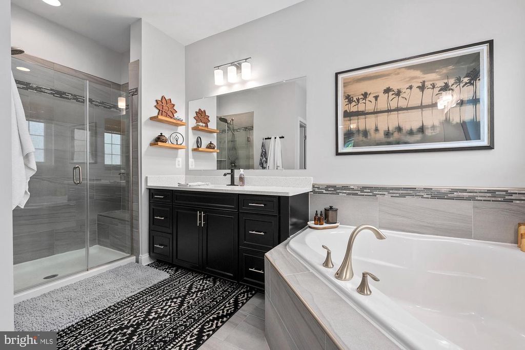 Image 30 of property listing at 821 BENTGRASS DR, Aberdeen, MD 21001