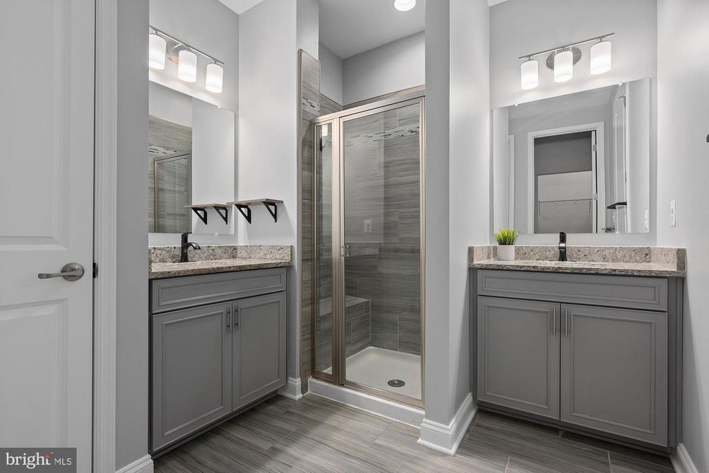 Image 38 of property listing at 821 BENTGRASS DR, Aberdeen, MD 21001