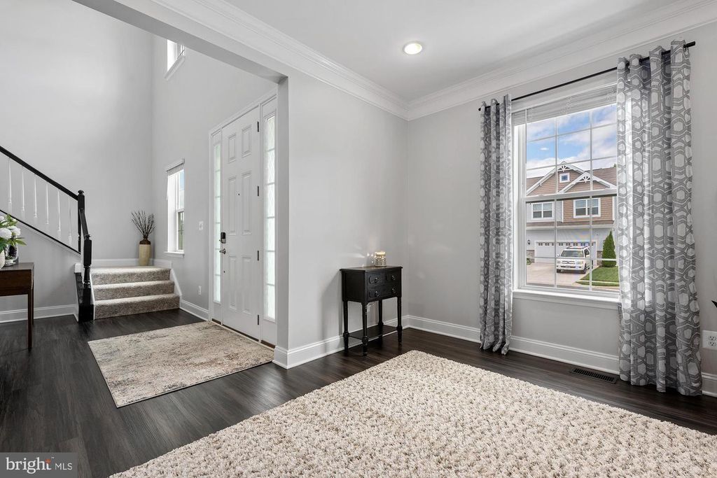 Image 4 of property listing at 821 BENTGRASS DR, Aberdeen, MD 21001