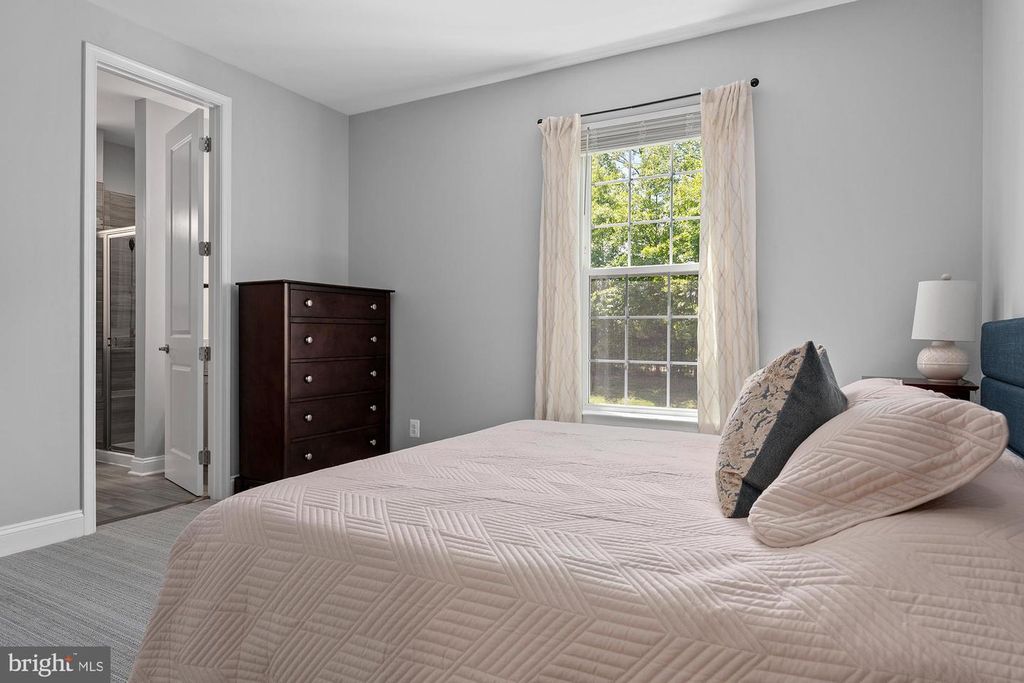Image 40 of property listing at 821 BENTGRASS DR, Aberdeen, MD 21001