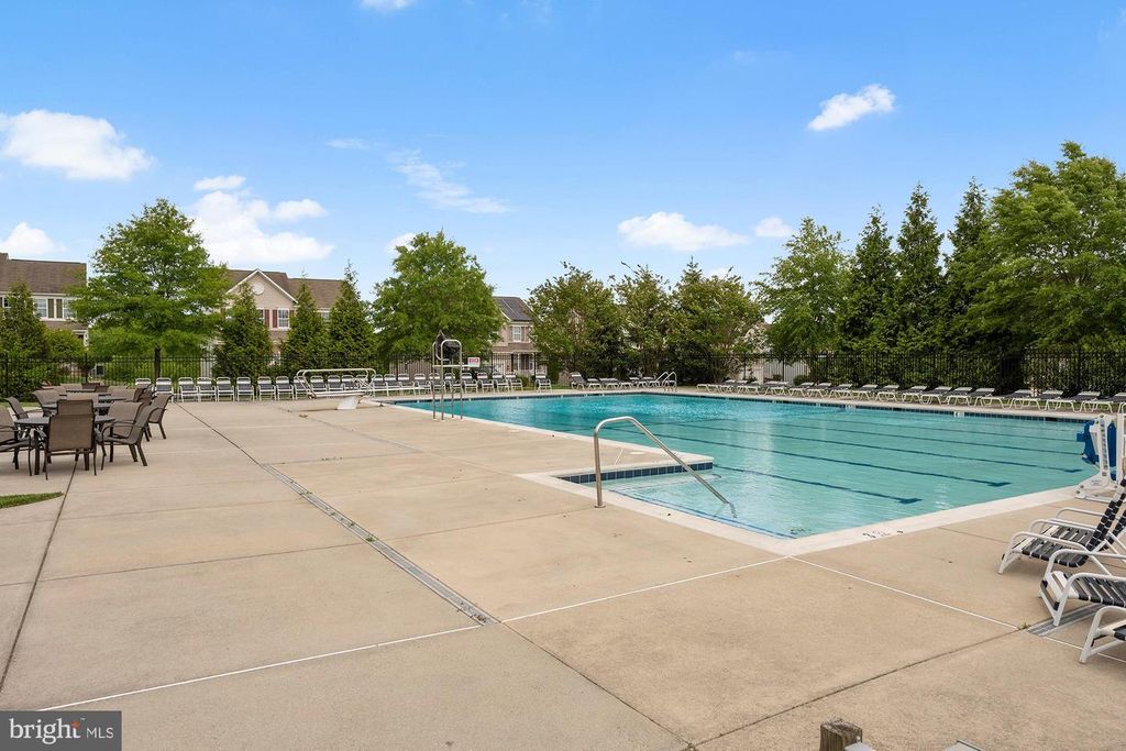 Image 59 of property listing at 821 BENTGRASS DR, Aberdeen, MD 21001