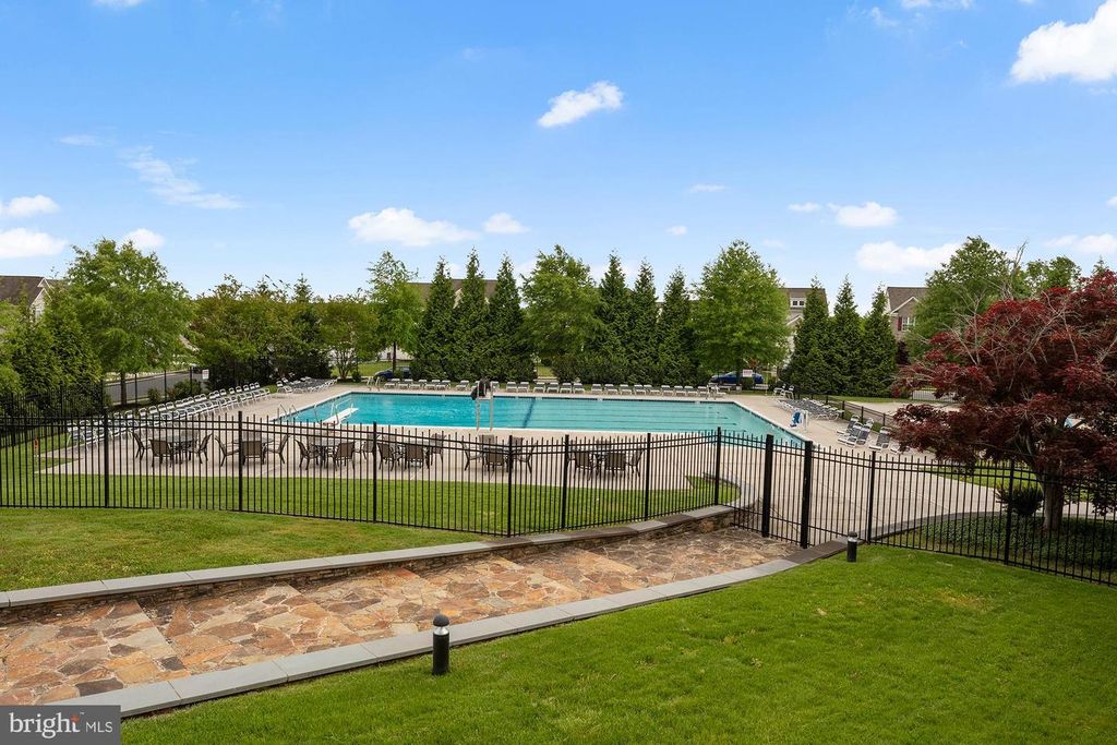 Image 66 of property listing at 821 BENTGRASS DR, Aberdeen, MD 21001