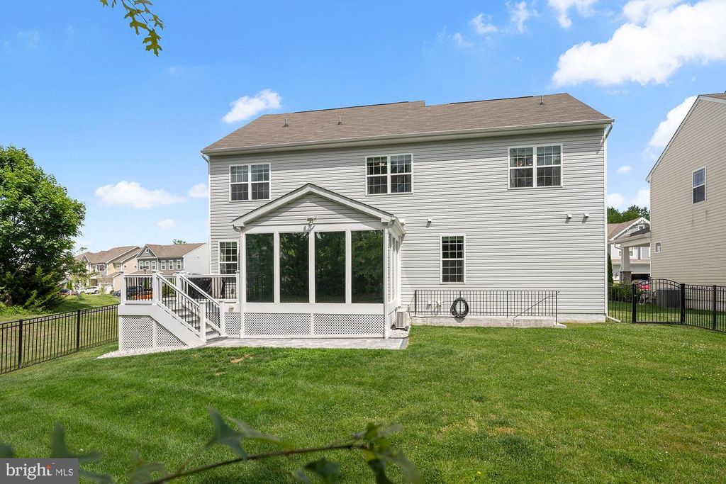 Image 74 of property listing at 821 BENTGRASS DR, Aberdeen, MD 21001