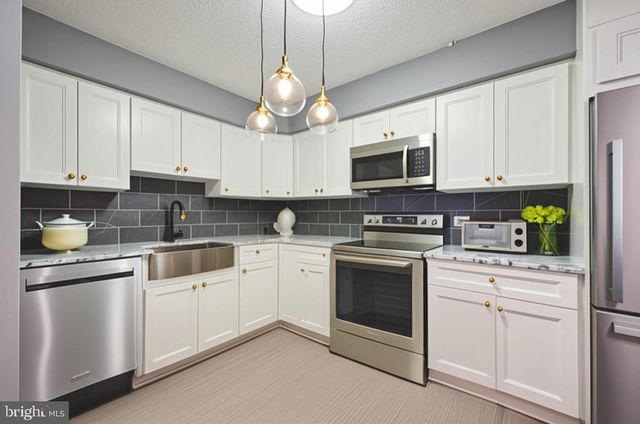 21438 VALLEY FORGE CIR #1438, King Of Prussia, PA 19406