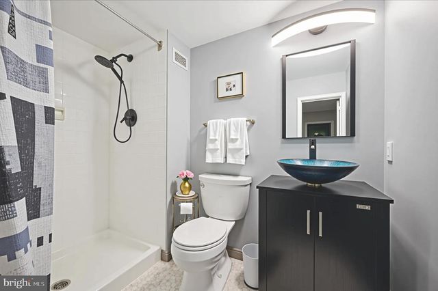 21438 VALLEY FORGE CIR #1438, King Of Prussia, PA 19406