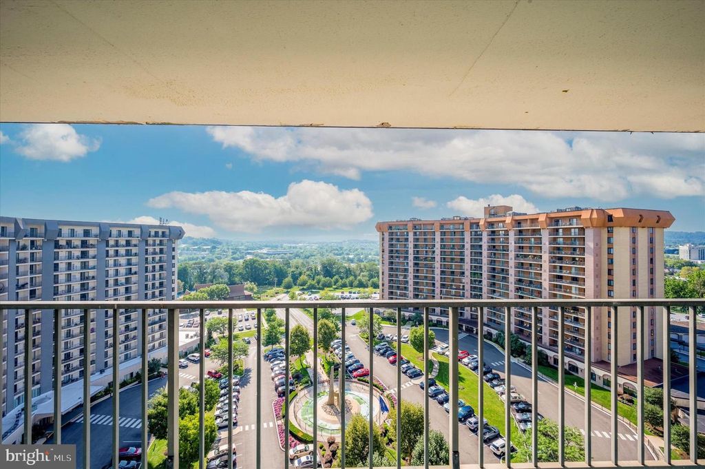 21438 VALLEY FORGE CIR #1438, King Of Prussia, PA 19406