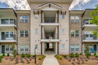 7477 Highway 70 S Apt 103, Nashville, TN 37221