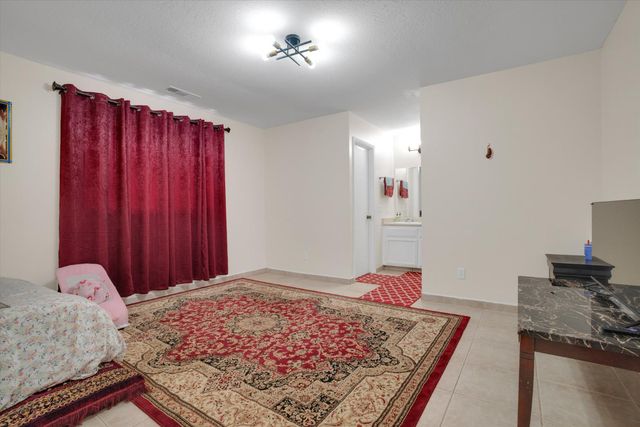 1227 Windsor Ct, Turlock, CA 95380