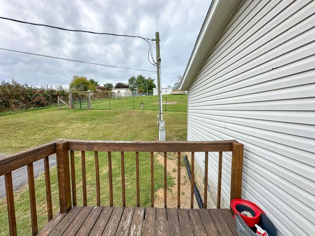 205 Willowtree Lane, Mt Vernon, KY 40456