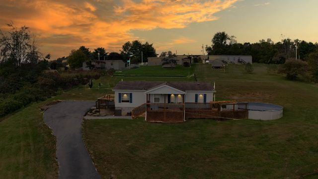 205 Willowtree Lane, Mt Vernon, KY 40456