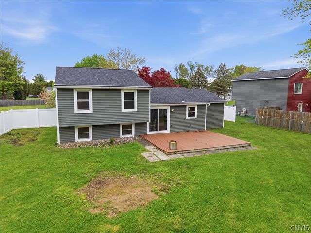 6020 Deer Springs Road, Cicero, NY 13039