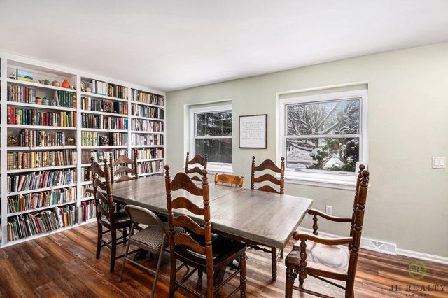 446 Adaway Avenue Se, Ada Twp, MI 49301