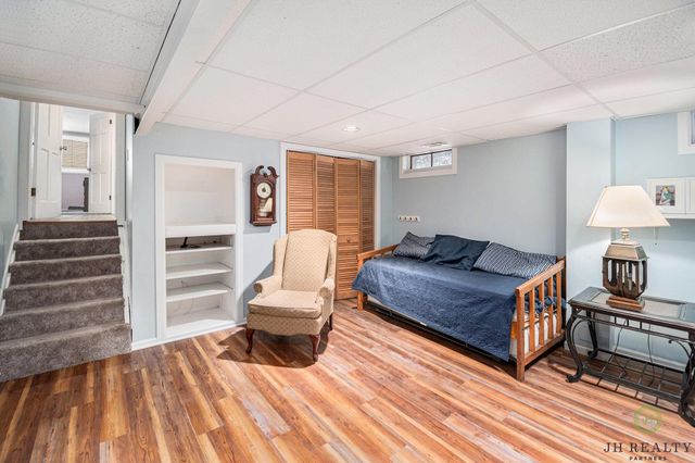 446 Adaway Avenue Se, Ada Twp, MI 49301