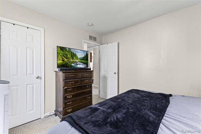 8436 Prospect Avenue, Warren, MI 48089