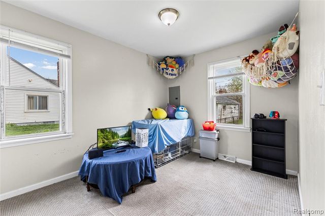 8436 Prospect Avenue, Warren, MI 48089