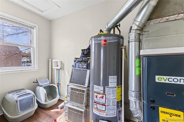 8436 Prospect Avenue, Warren, MI 48089