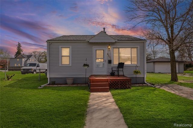 8436 Prospect Avenue, Warren, MI 48089