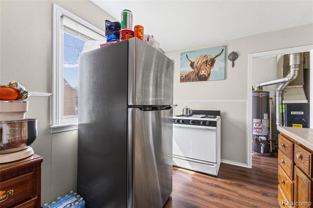 8436 Prospect Avenue, Warren, MI 48089