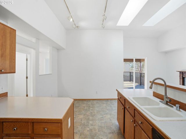 2556 Nw NORWOOD St, Camas, WA 98607