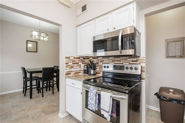 2705 Saint Joseph E, Corpus Christi, TX 78418