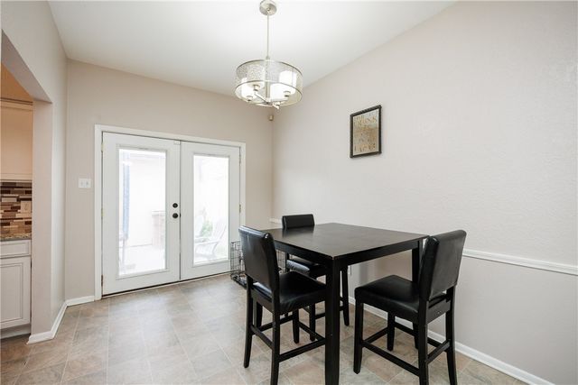 2705 Saint Joseph E, Corpus Christi, TX 78418