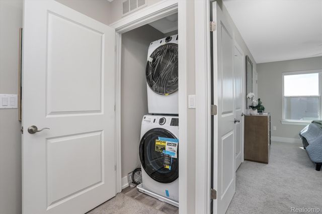 33080 Townhill Road 10, Farmington, MI 48336