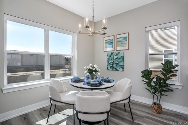 33080 Townhill Road 10, Farmington, MI 48336