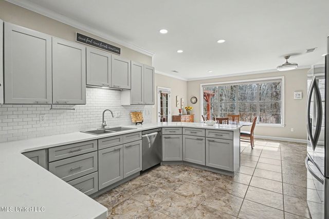 14185 Chapel Ridge Trail, Olive Branch, MS 38654