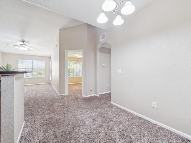 9142 Lodestar Ln 305, Parker, CO 80134