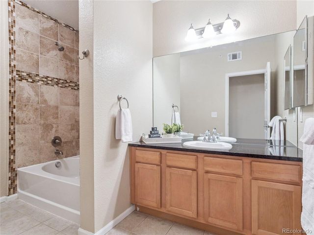 9142 Lodestar Ln 305, Parker, CO 80134