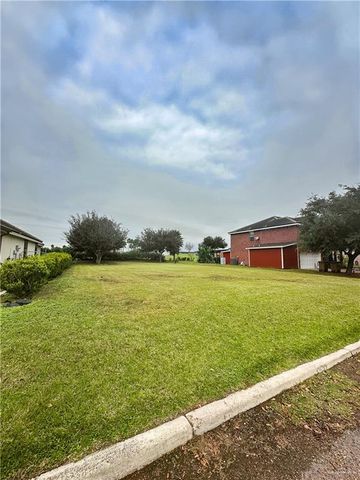 2221 Links Drive, Edinburg, TX 78542