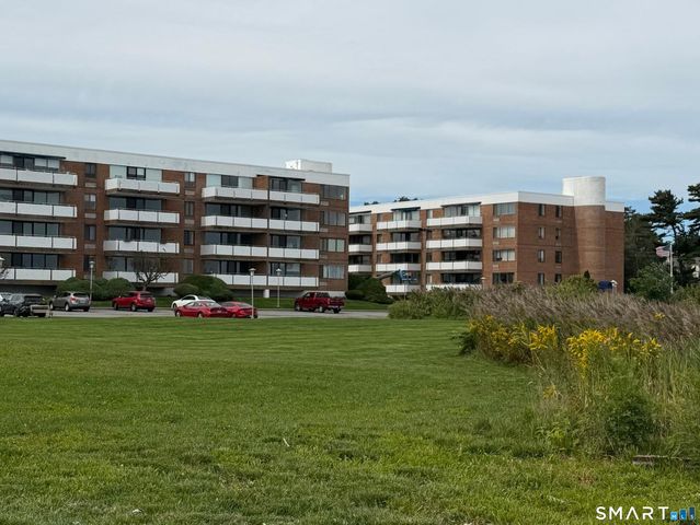 1460 Elm Street 218, Stratford, CT 06615