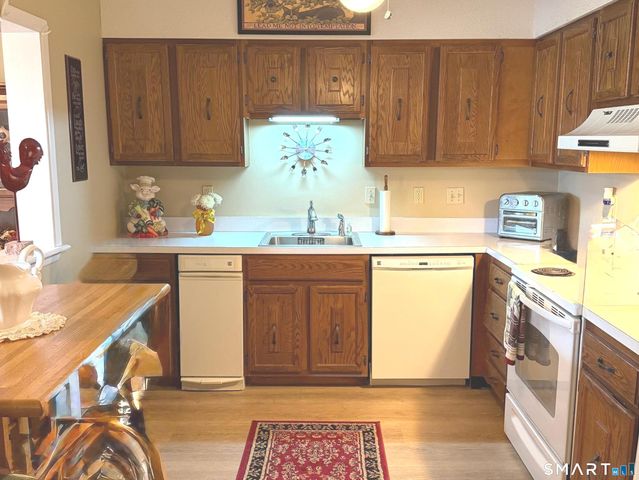 1460 Elm Street 218, Stratford, CT 06615