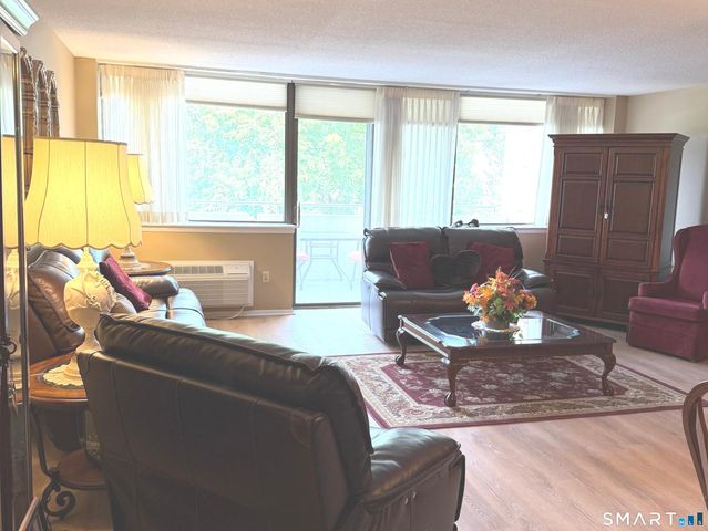 1460 Elm Street 218, Stratford, CT 06615
