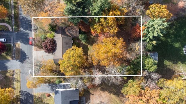 107 Richard Road, Holliston, MA 01746