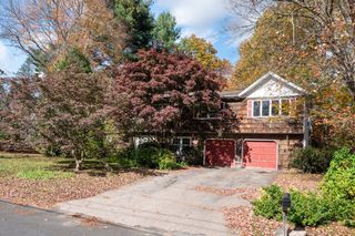 107 Richard Road, Holliston, MA 01746