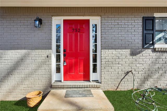 752 Barnes Mill Trace, Marietta, GA 30062