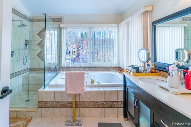 1753 Deer Path Trail, Oxford, MI 48371