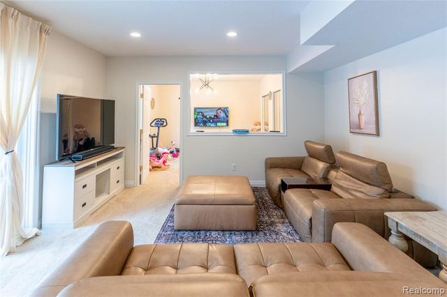 1753 Deer Path Trail, Oxford, MI 48371