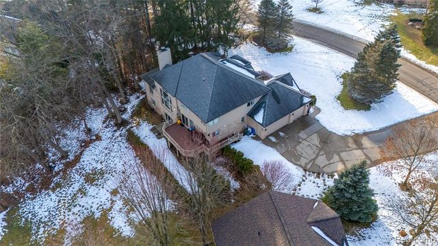 1753 Deer Path Trail, Oxford, MI 48371