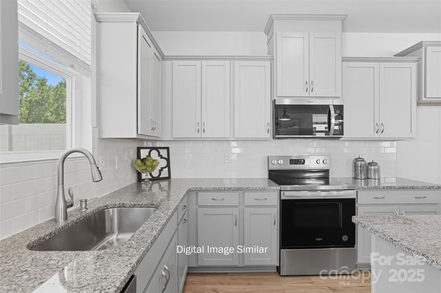 7024 Hodges Meadow Lane, Charlotte, NC 28213