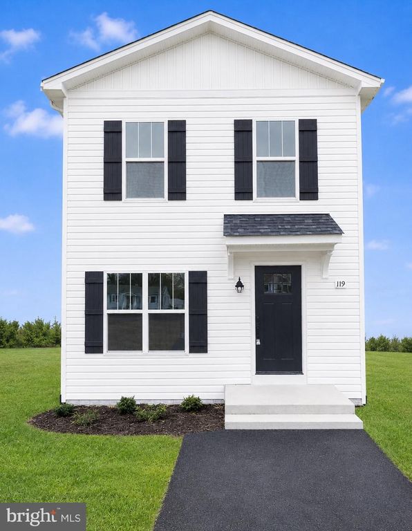 215 MANSFIELD ST, Fredericksburg, VA 22408
