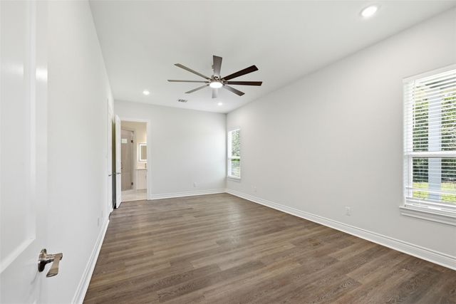 26652 White Pine Drive, Hempstead, TX 77445